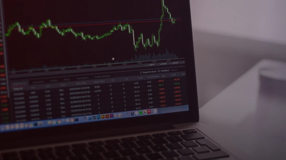 كيف تخفض زمن إعداد التقارير في الاستشارات المالية